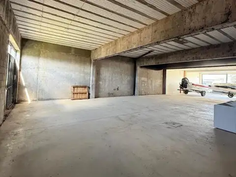 AMPLIO LOCAL COMERCIAL EN ALQUILER, ARROYO SECO!