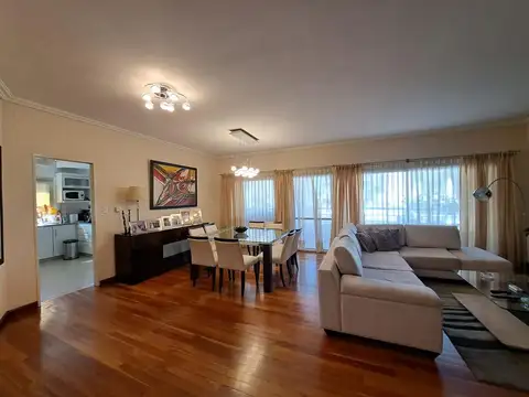 Departamento 5 ambientes con 4 baños