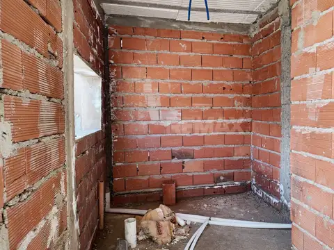 VENTA CASA 2 DORMITORIOS | DON LUCKAS | PLOTTIER