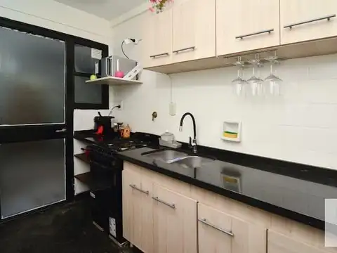 Departamento 4 ambientes con 2 baños