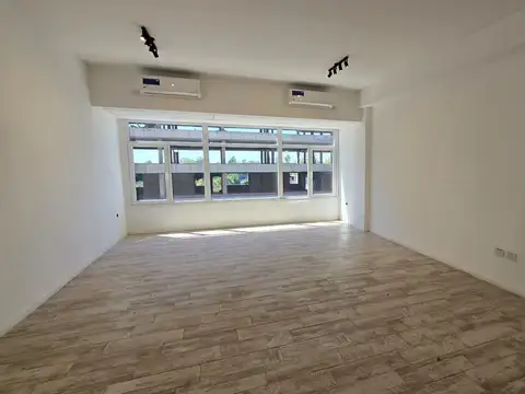 Departamento Oficina Showroom en  alquiler con cochera Delta Center Nordelta