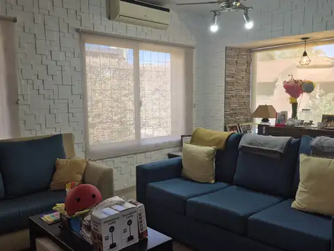 Casa 7 ambientes con 3 baños