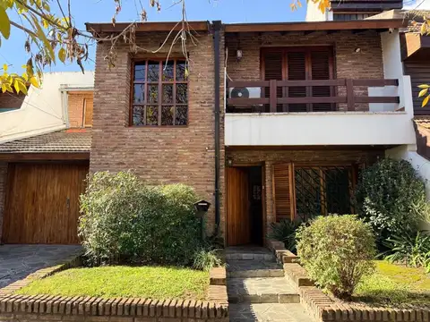 Casa Chalet  en Venta en Ciudad Jardin, Tres de Febrero, G.B.A. Zona Oeste