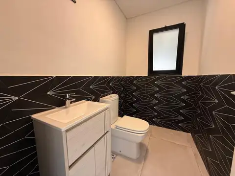 Casa en Alquiler con 1 cochera