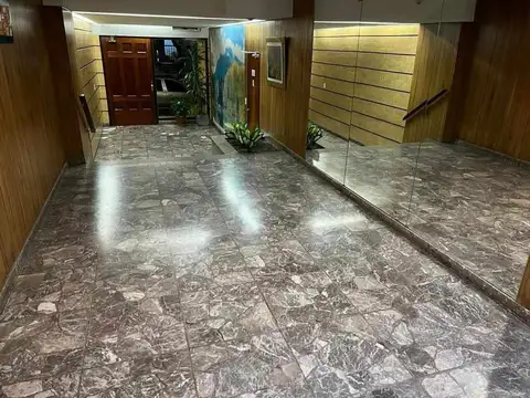$ 800.000 x mes y nada mas no se paga expensas ni impuestos