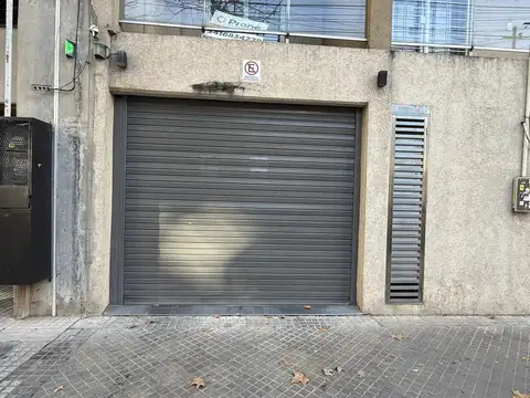 Cochera en venta en barrio Lourdes - Rosario