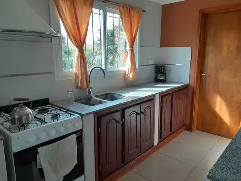 CASA 4 AMBIENTES CON QUINCHO Y PATIO. APTO CREDITO