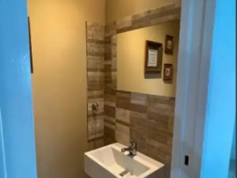 Casa 3 ambientes con 2 baños
