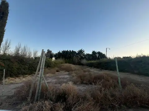 Terreno en Venta en Andrade, USD 18.000