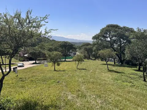 Terreno en Venta 75  mts Fondo