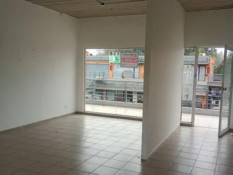 Local - Francisco Alvarez Solares Open Shop - Bajada Gorriti
