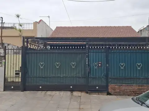 Depto Tipo Casa en Venta 60 años