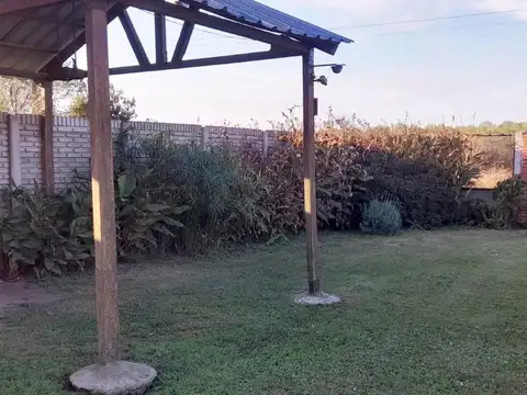Casa 2 ambientes con 1 baño
