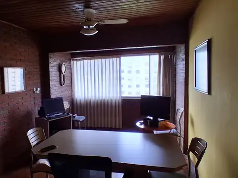 OPORTUNIDAD DEPARTAMENTO 3 AMB. EN EDIFICIO 54  C/COCHERA CUBIERTA. - ESCUCHO OFERTA
