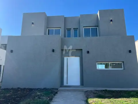 Casa en venta en Santa Lucia