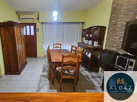 Casa 3 ambientes con 1 baño