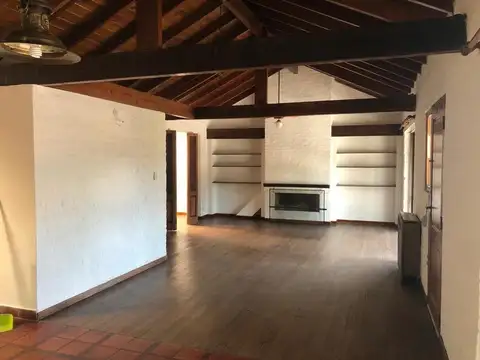 CASA 9 AMBIENTES EN BLOCK