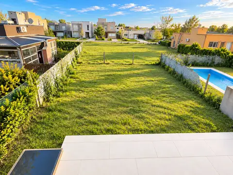 Casa en Venta en Laguna Azul, USD 129.000