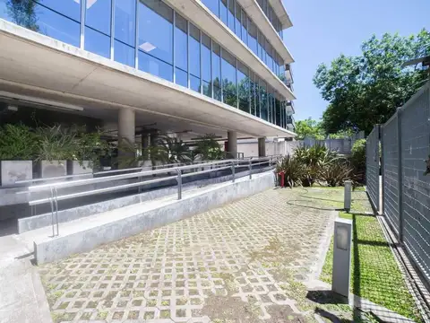 OFICINAS 470 m2 PLANTA LIBRE en OLIVO, 8 cocheras