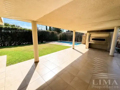 Casa en Alquiler al Oeste