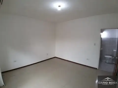 Local en Alquiler en Belen De Escobar, $ 400.000