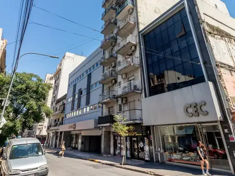 Excelente monoambiente reciclado, zona universidades 