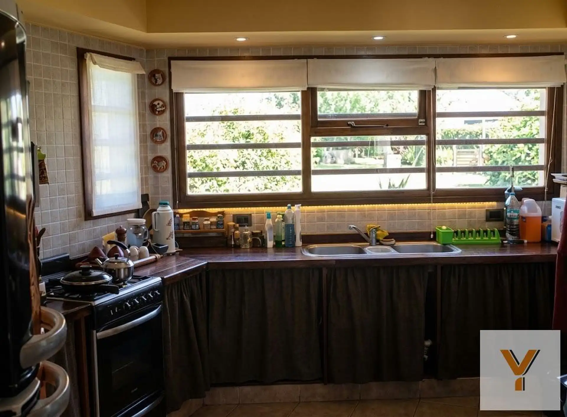 Casa en Venta - 2 Dormitorios 2 Baños - 220mts - Mar Del Plata
