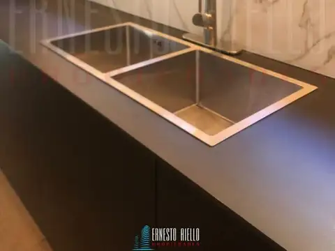 Casa 5 ambientes con 4 baños