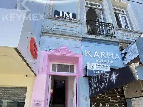 Depto Tipo Casa en Venta de 8 ambientes
