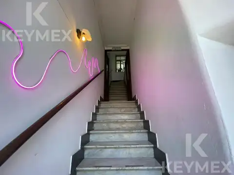 Depto Tipo Casa 8 ambientes con 2 baños
