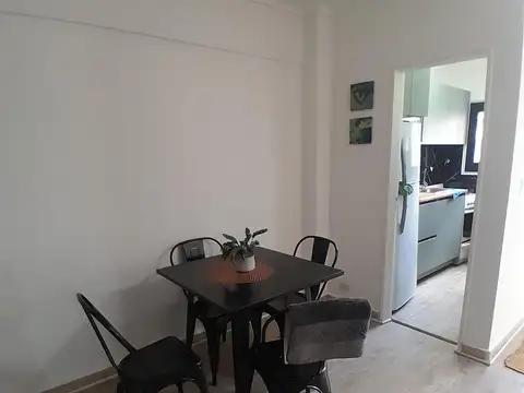 ALQUILER POR DIA DPTO UN AMB AL FERNTE CON BALCÓN