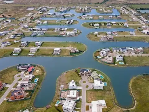 Terreno en Venta de 705,0 m2