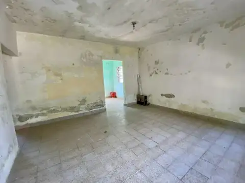 Casa 3 ambientes con 1 baño