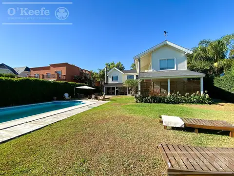 Casa 6 ambientes con 5 baños