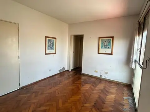 Abraham J. Luppi 900, Piso 7