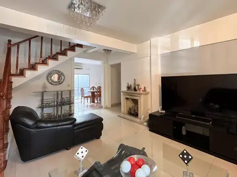 Depto Tipo Casa en Venta en Parque Chacabuco, USD 340.000