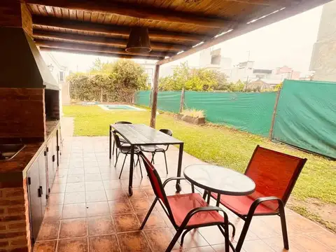 Casa 3 ambientes con 1 baño
