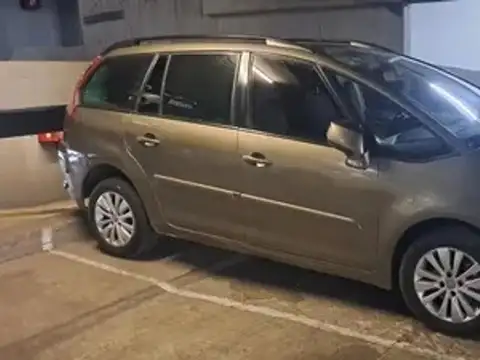 Marcelo Torcuato De Alvear 400