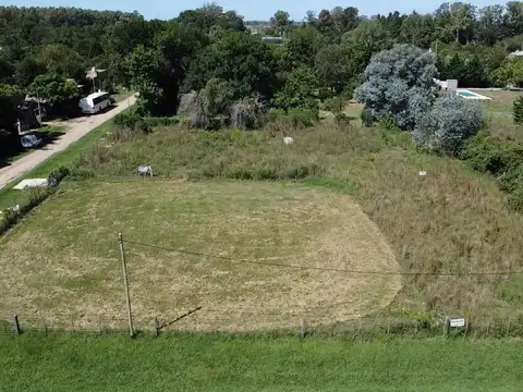 Terreno en Venta en Diego Gaynor, USD 26.000