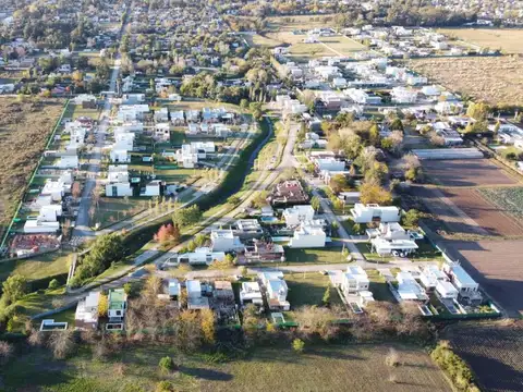 CASAS en Barrios Privados  - DIFERENTES LOTEOS - Gonnet/City Bell/ Hernandez