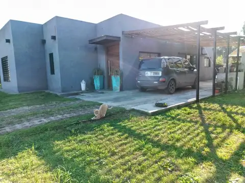 RBS. HERMOSA CASA APTA CREDITO, EN BARRIO TIPAS BLANCAS