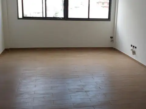 VENTA OFICINA 1 AMBIENTE EN EXCELENTE UBICACION 38 MTS