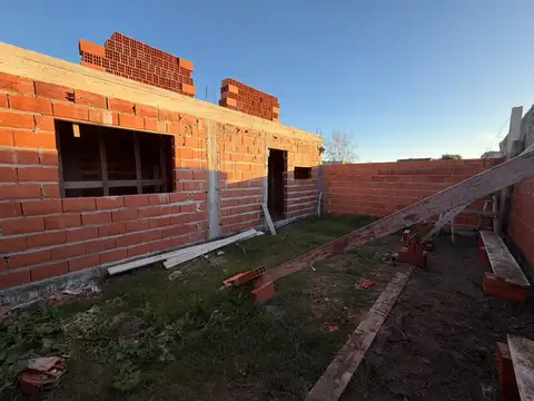 Depto Tipo Casa en Venta de 3 ambientes