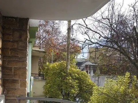 Depto Tipo Casa en Venta 50 años