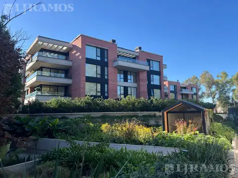 DUPLEX CON JARDIN A ESTRENAR EN VENTA EN URBANA LAS LOMAS