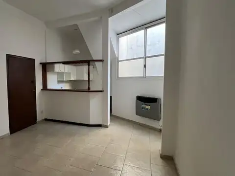 Alquiler departamento 3 ambientes ph con terraza 1° piso por escalera caballito