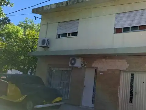Venta de casa en Villa Celina 