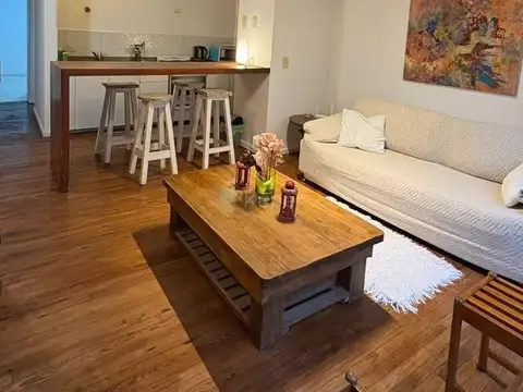 Departamento en PB amoblado con pileta y cochera 1000