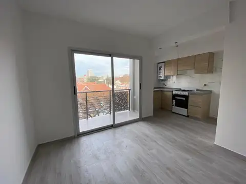 Hipolito Yrigoyen 1500, Piso 5