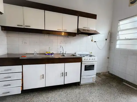 Depto Tipo Casa en Alquiler de 2 dormitorios